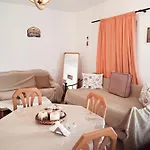 Ilias Сasa de vacaciones Afiartis