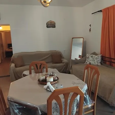 Ilias Semesterbostad *