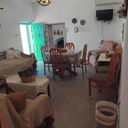 Semesterbostad Ilias