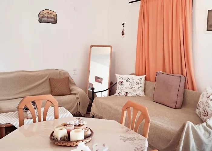 Ilias بيت للعطل Afiartis