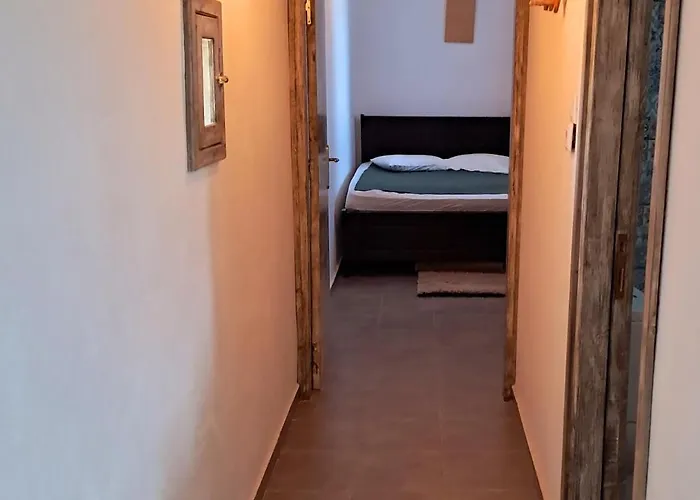 Ilias بيت للعطل Afiartis